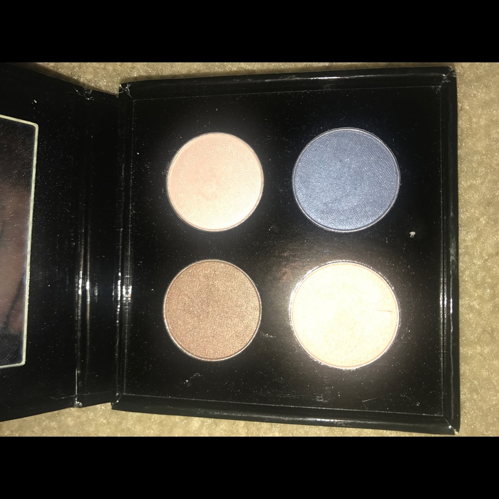 Smashbox eyeshadow iconic eyes pallete